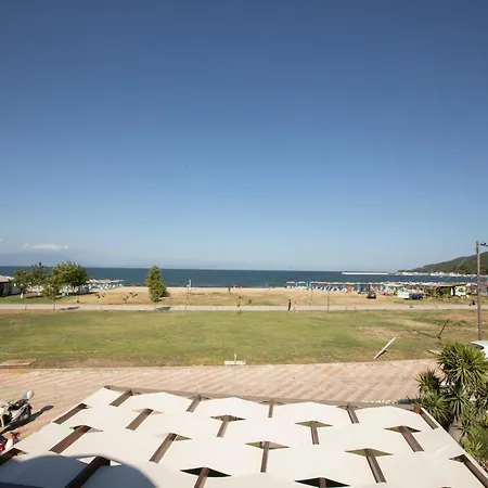 Allonda Seafront Experience Отель Ставрос