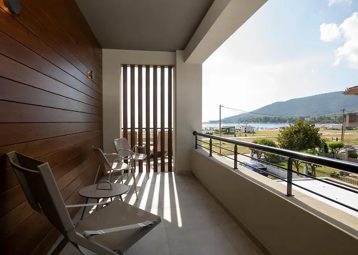 Allonda Seafront Experience * スタブロス