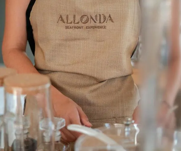 ホテル Allonda Seafront Experience