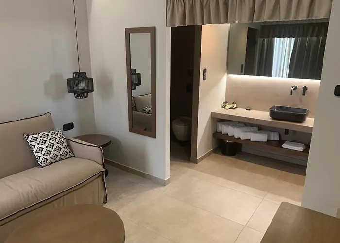 Allonda Seafront Experience *