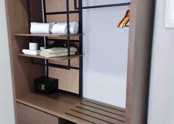 Allonda Seafront Experience ホテル