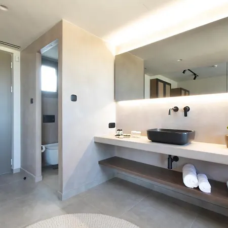 Allonda Seafront Experience Hotel *