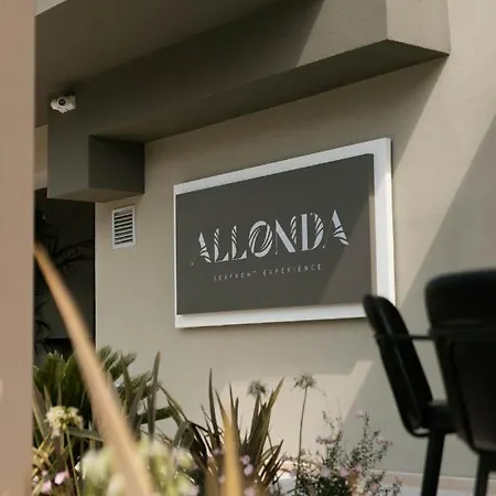 Allonda Seafront Experience ホテル *