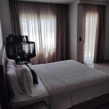 Hotel Allonda Seafront Experience