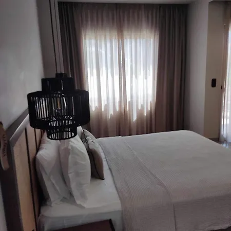 Allonda Seafront Experience *