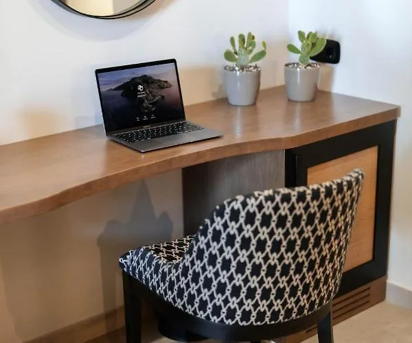 Allonda Seafront Experience Stavros (Thessaloniki)