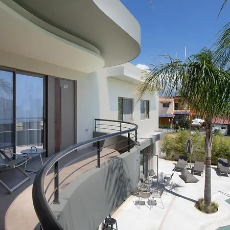 Allonda Seafront Experience ستافروس